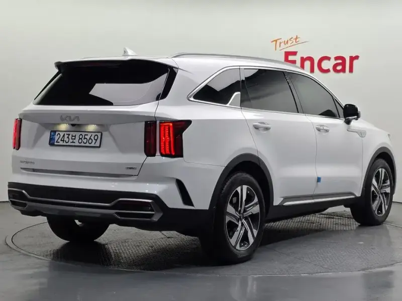 2023 Kia Sorento с пробегом 54 187 км
