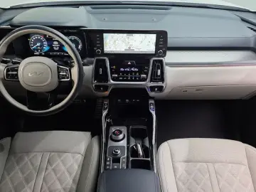 2023 Kia Sorento с пробегом 54 187 км