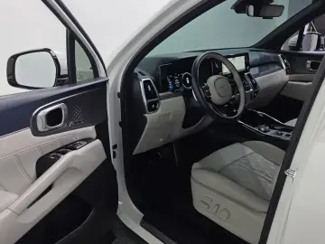 2023 Kia Sorento с пробегом 54 187 км