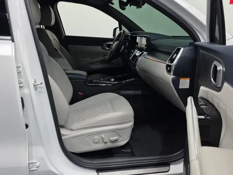 2023 Kia Sorento с пробегом 54 187 км