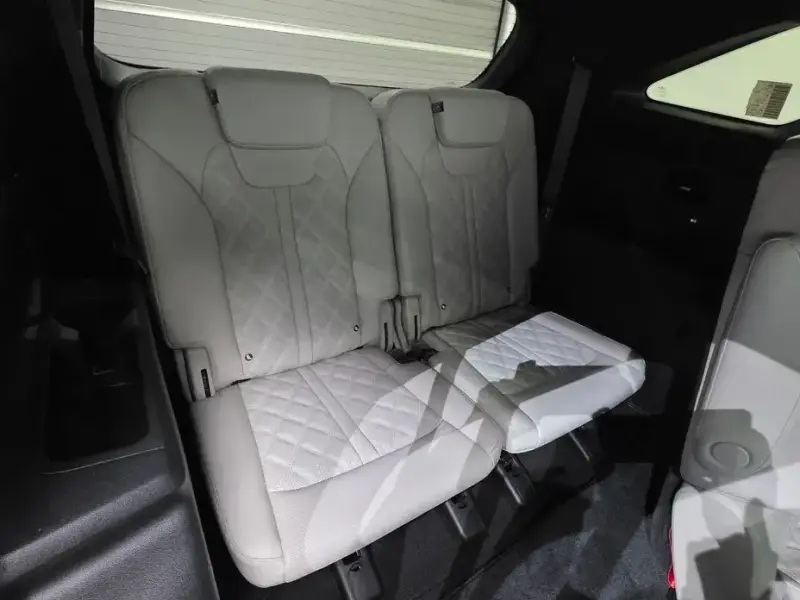 2023 Kia Sorento с пробегом 54 187 км