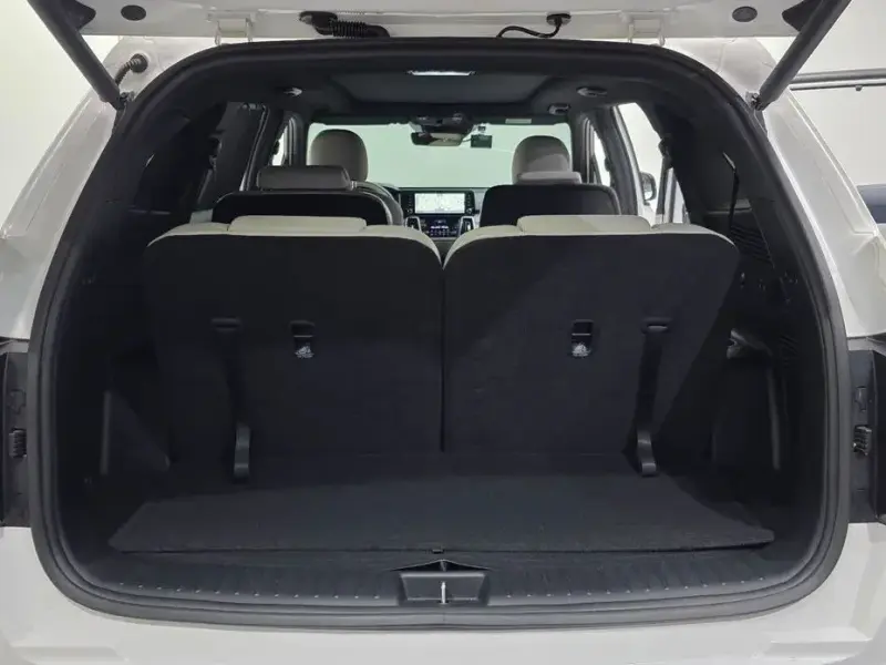 2023 Kia Sorento с пробегом 54 187 км