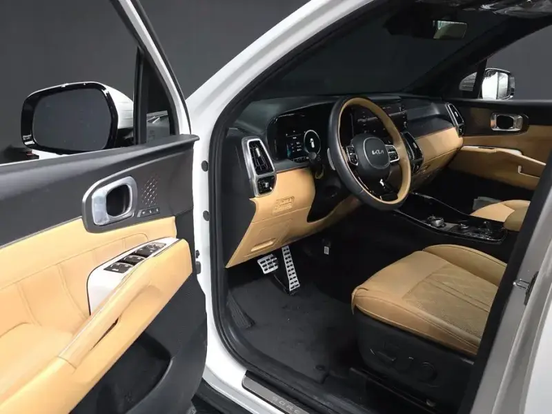 2023 Kia Sorento с пробегом 47 709 км