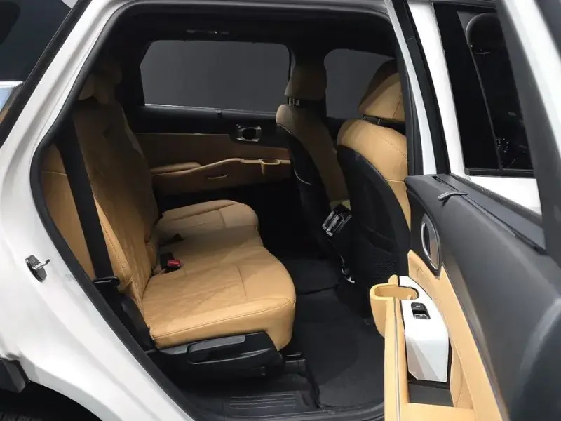 2023 Kia Sorento с пробегом 47 709 км