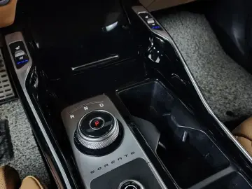 2022 Kia Sorento с пробегом 27 804 км