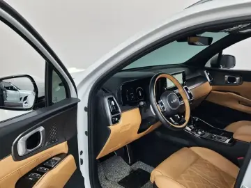 2022 Kia Sorento с пробегом 27 804 км