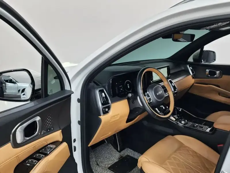 2022 Kia Sorento с пробегом 27 804 км