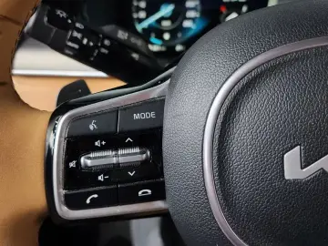 2022 Kia Sorento с пробегом 27 804 км
