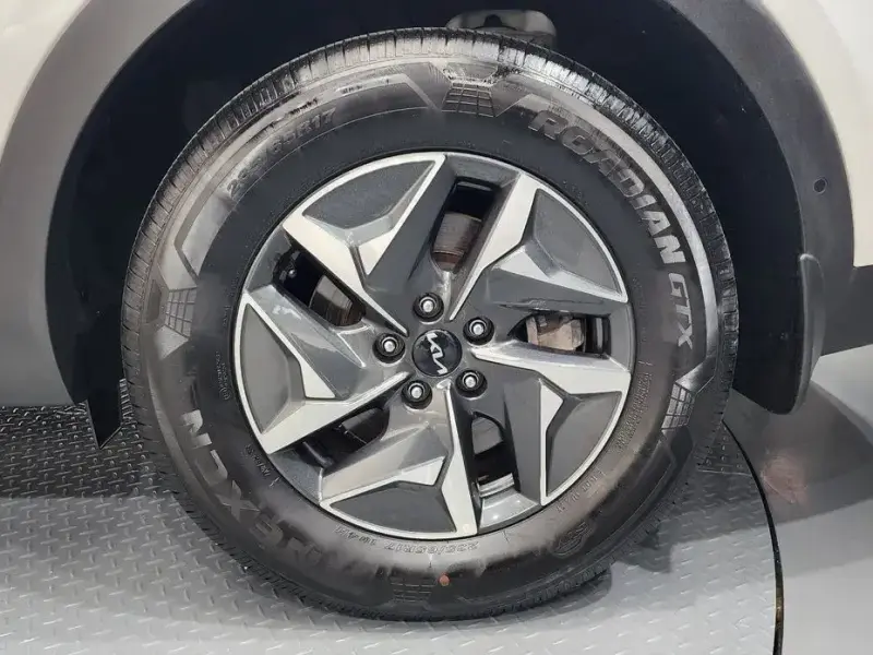 2022 Kia Sorento с пробегом 27 804 км