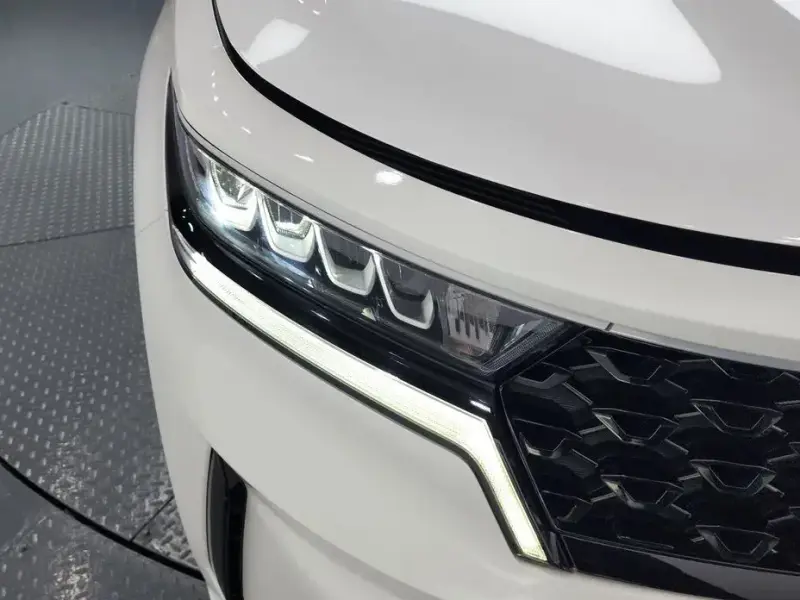 2022 Kia Sorento с пробегом 27 804 км