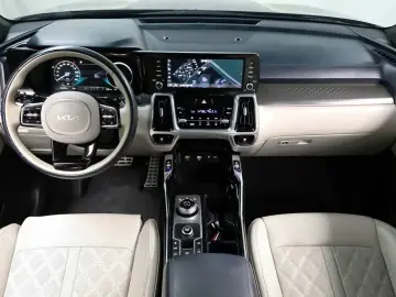 2022 Kia Sorento с пробегом 42 959 км