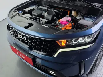 2023 Kia Sorento с пробегом 33 691 км