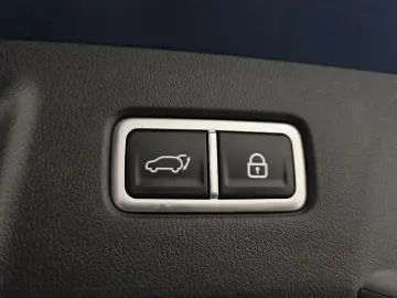 2023 Kia Sorento с пробегом 33 691 км