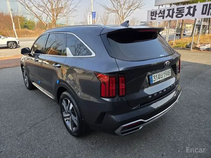 2021 Kia Sorento с пробегом 128 000 км