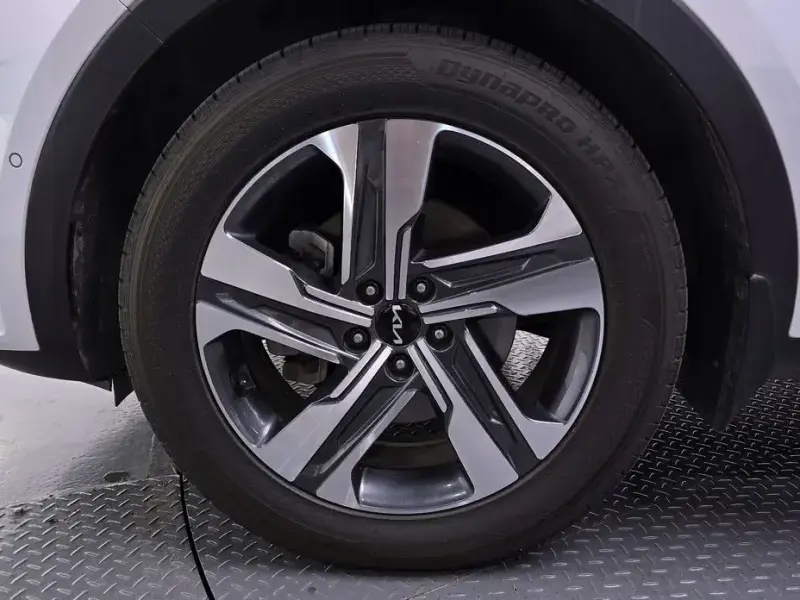 2022 Kia Sorento с пробегом 93 988 км