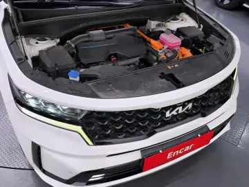 2022 Kia Sorento с пробегом 93 988 км