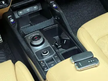 2022 Kia Sorento с пробегом 93 988 км