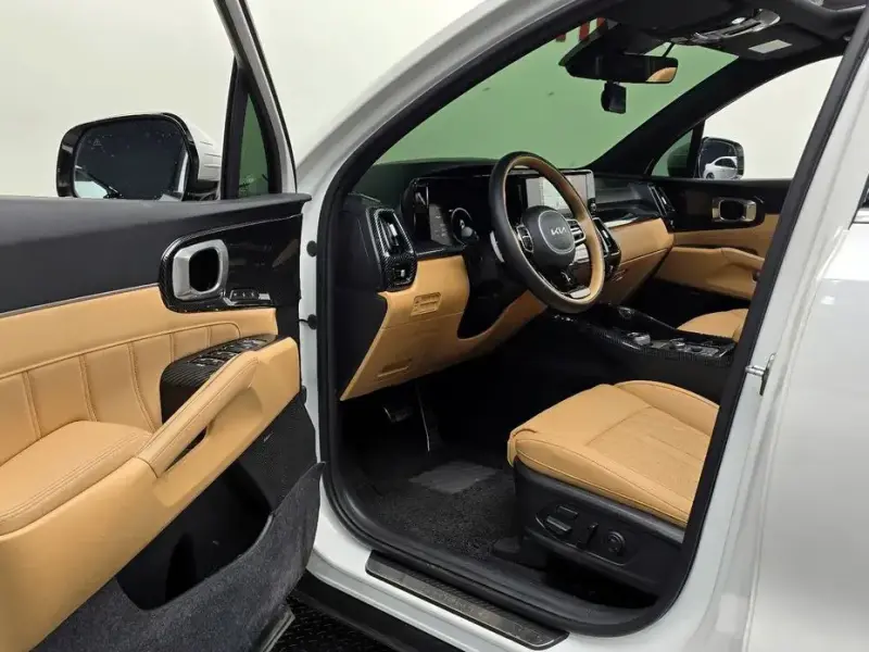 2022 Kia Sorento с пробегом 93 988 км