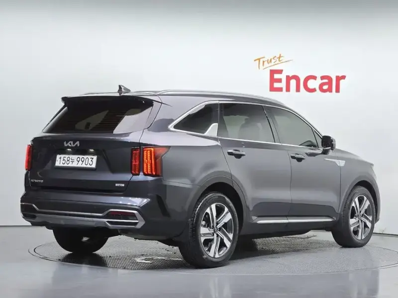 2023 Kia Sorento с пробегом 61 753 км