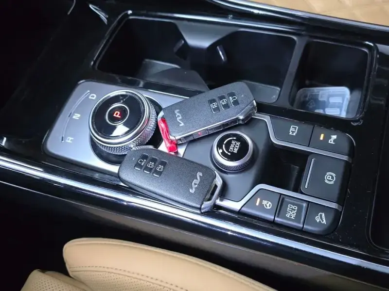 2023 Kia Sorento с пробегом 61 753 км
