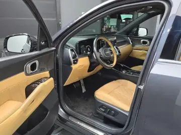 2023 Kia Sorento с пробегом 61 753 км