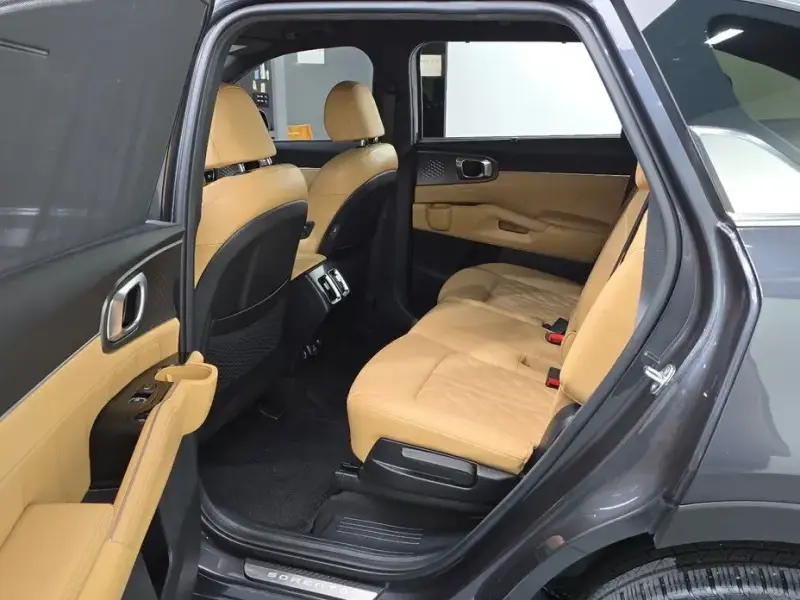 2023 Kia Sorento с пробегом 61 753 км