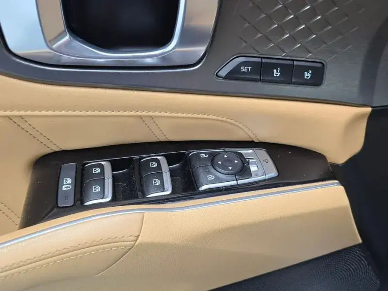 2023 Kia Sorento с пробегом 61 753 км