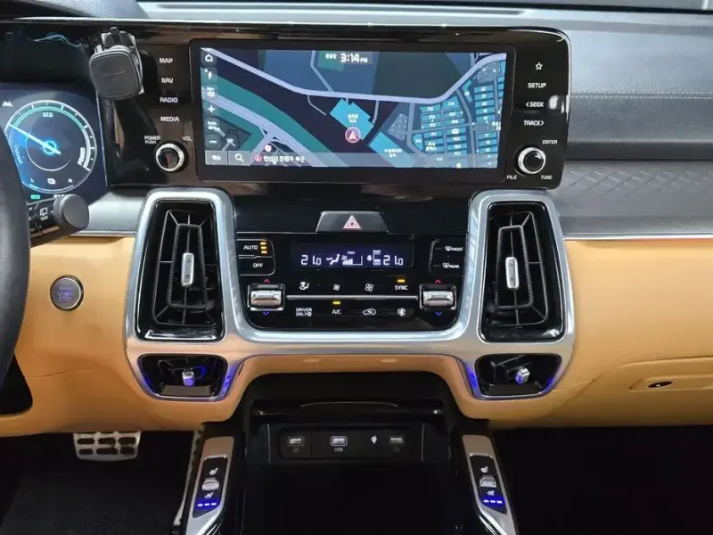 2023 Kia Sorento с пробегом 61 753 км