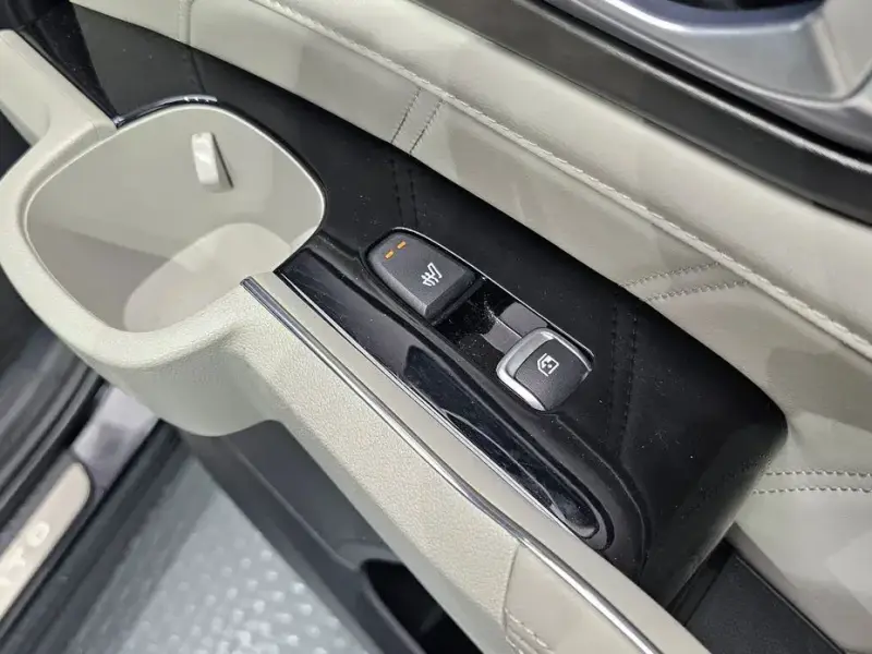 2022 Kia Sorento с пробегом 53 496 км