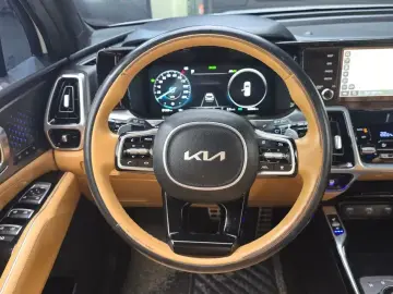 2022 Kia Sorento с пробегом 85 685 км