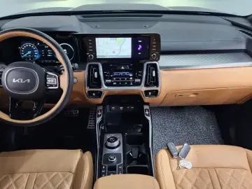 2023 Kia Sorento с пробегом 60 591 км