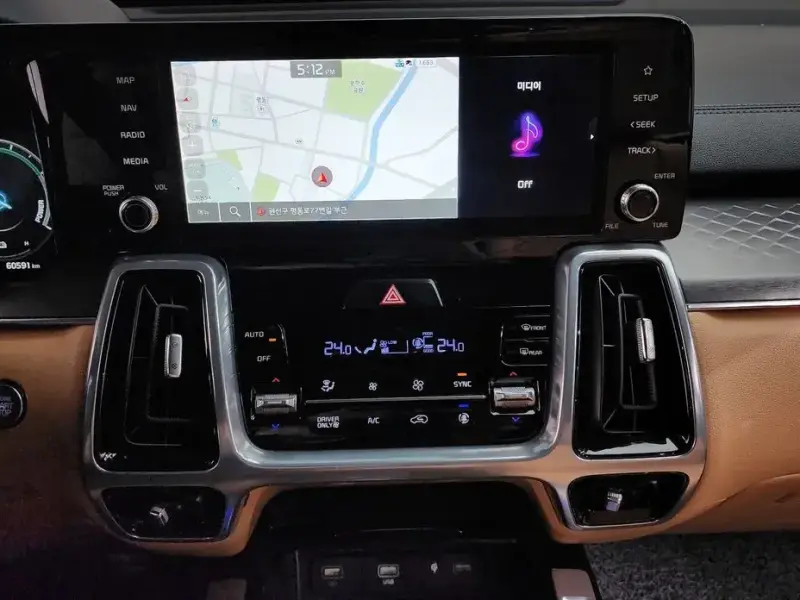 2023 Kia Sorento с пробегом 60 591 км