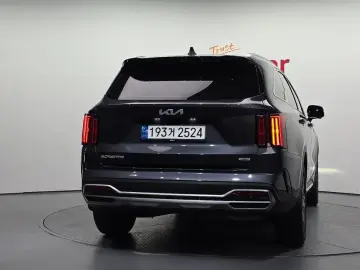 2023 Kia Sorento с пробегом 55 303 км