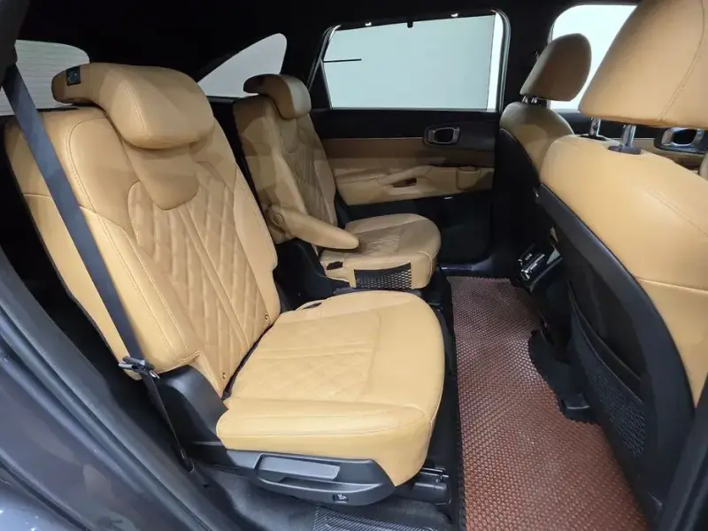 2023 Kia Sorento с пробегом 55 303 км
