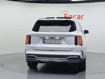 2023 Kia Sorento с пробегом 55 606 км