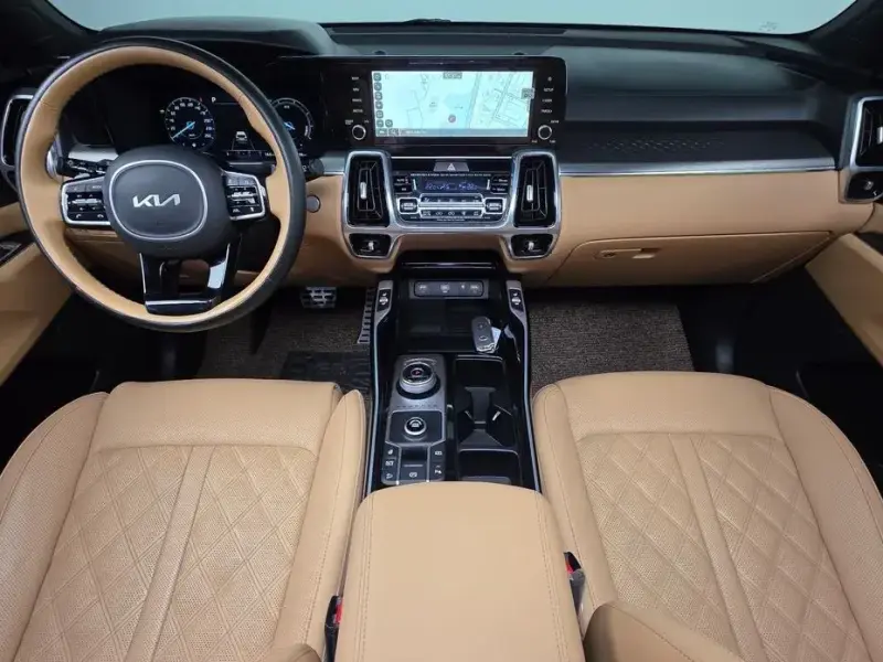 2023 Kia Sorento с пробегом 55 606 км