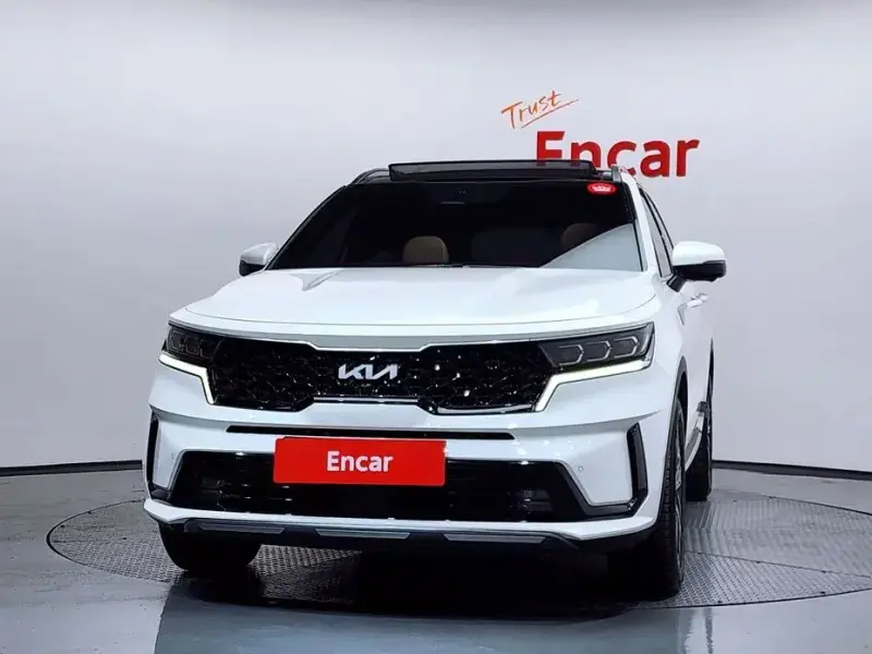 2023 Kia Sorento с пробегом 61 929 км
