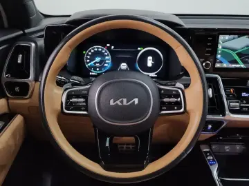 2023 Kia Sorento с пробегом 61 929 км