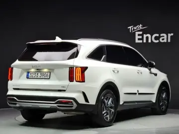 2023 Kia Sorento с пробегом 49 772 км