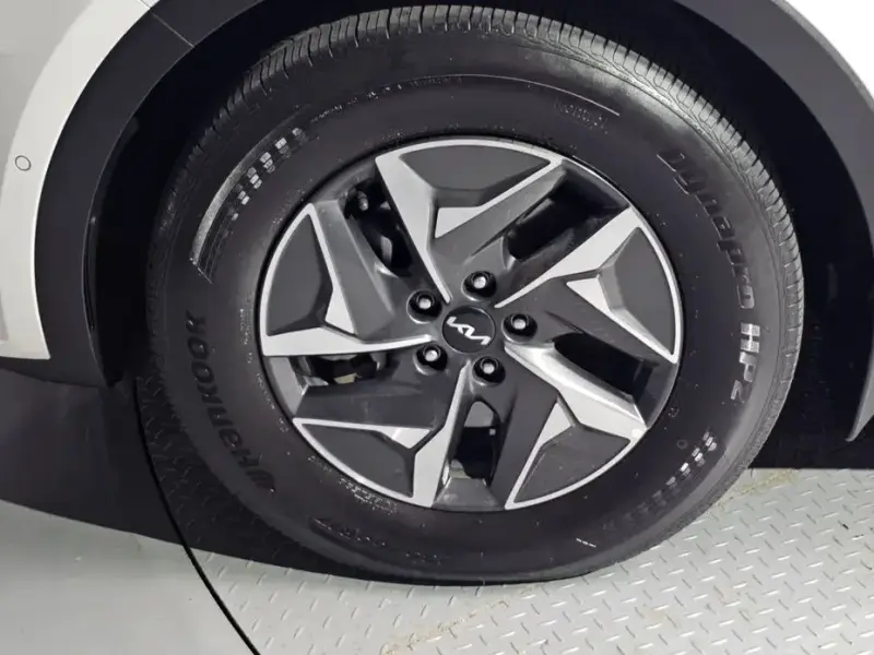 2023 Kia Sorento с пробегом 49 772 км