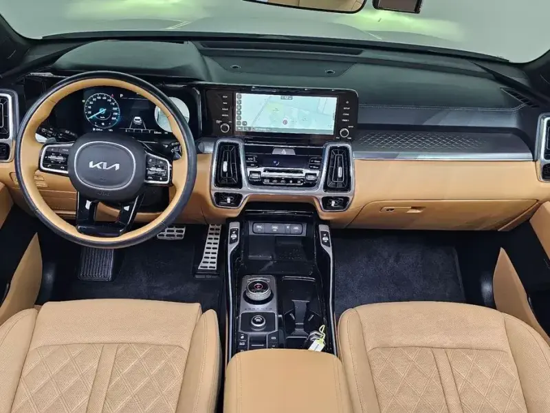 2023 Kia Sorento с пробегом 49 772 км