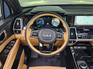 2023 Kia Sorento с пробегом 49 772 км