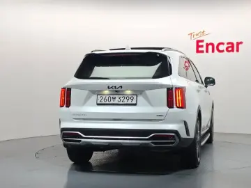 2023 Kia Sorento с пробегом 52 176 км