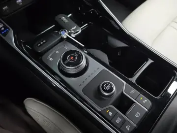 2023 Kia Sorento с пробегом 52 176 км