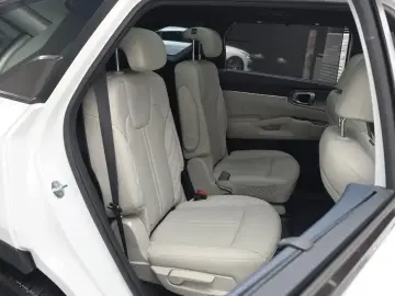 2023 Kia Sorento с пробегом 52 176 км