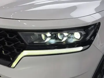 2023 Kia Sorento с пробегом 52 176 км