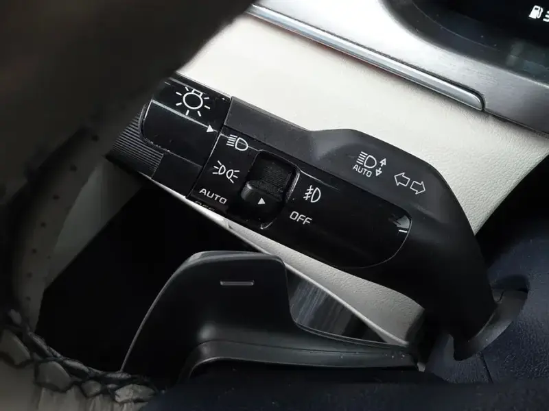 2023 Kia Sorento с пробегом 52 176 км