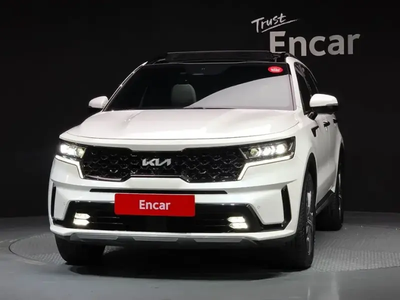 2023 Kia Sorento с пробегом 42 686 км