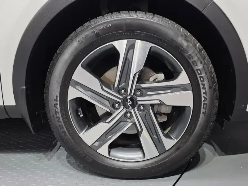 2023 Kia Sorento с пробегом 42 686 км