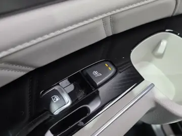 2023 Kia Sorento с пробегом 42 686 км